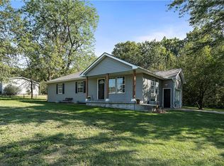 12102 Wheatley Rd, Odessa, MO 64076