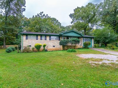 2901 Greenhill Dr NW, Huntsville, AL, 35810