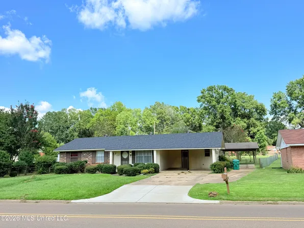 1584 Vance Rd, Grenada, MS 38901