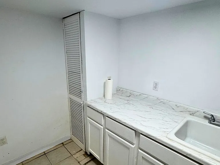 548 Radnor Ave — Photo 42