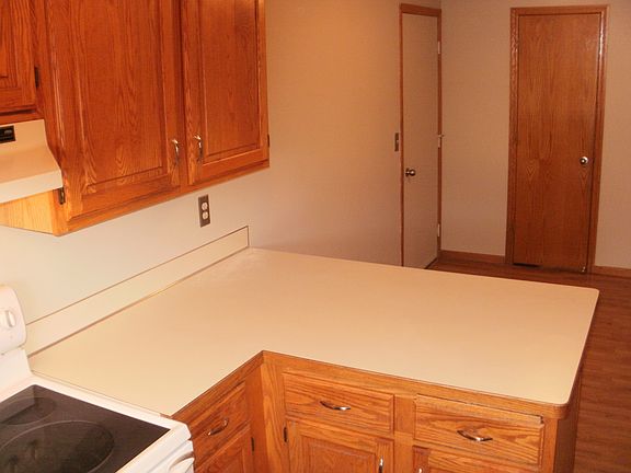 5th image of 5345 Orleans Ln N APT 6