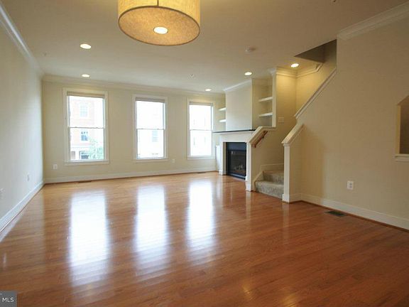 4th image of 810 S Alfred St