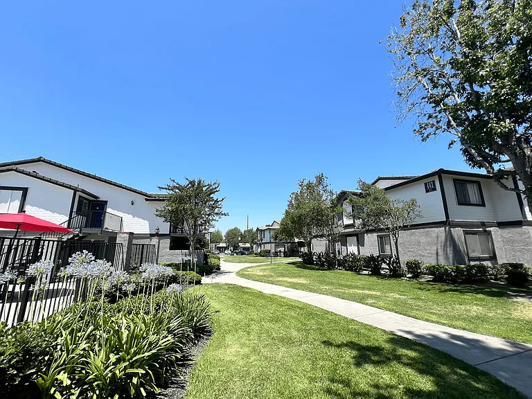 Gladstone Ridge Apartments — Photo 26