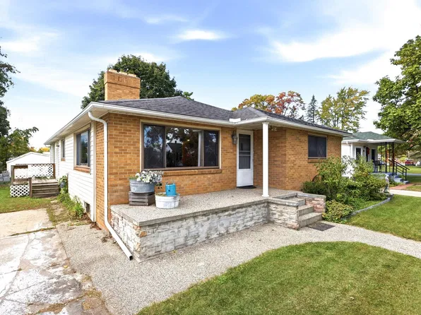 318 S Mercer St, Pinconning, MI 48650