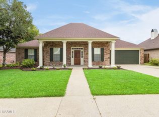 202 Cornish Pl, Youngsville, LA 70592