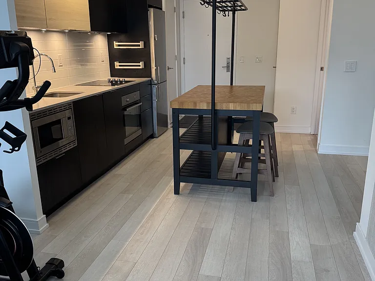 20 Thomas Riley Rd W #2701 — Photo 6