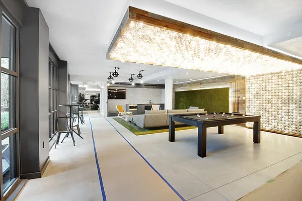 Rented by EXR | media 12