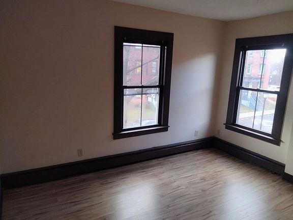 5th image of 47 Alden St APT 201