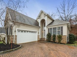 15 Brianna Ct, Atlantic Highlands, NJ 07716