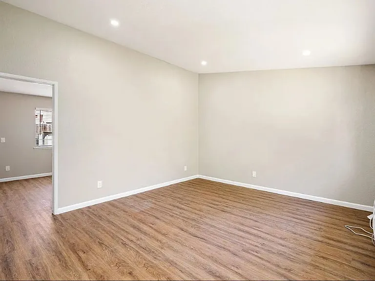 7437 Santa Ysabel Ave — Photo 6
