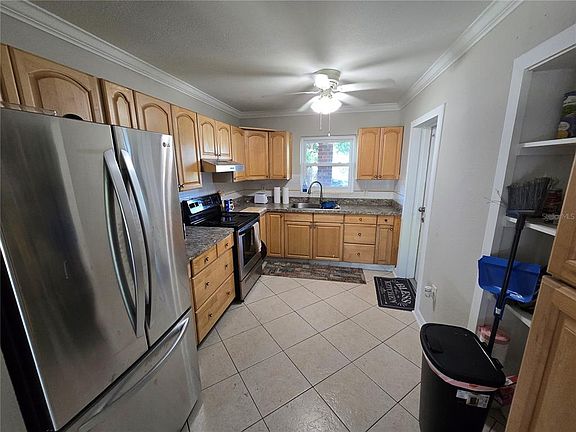 3rd image of 2456 EDNOR STREET