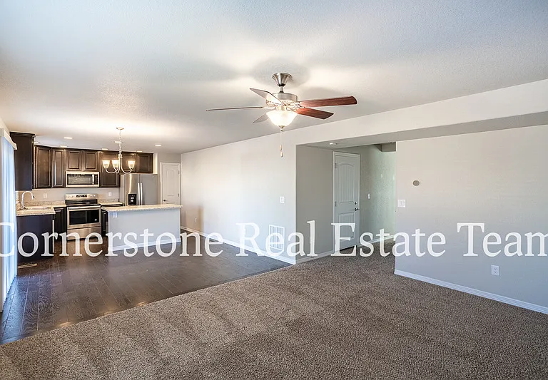 10758 Saco Dr — Photo 13
