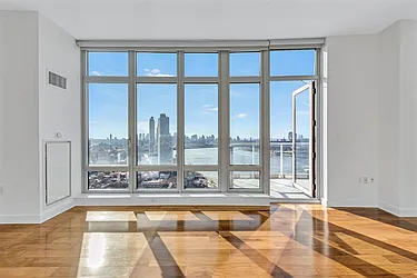 2 Northside Piers #PH2 image 1 of 27