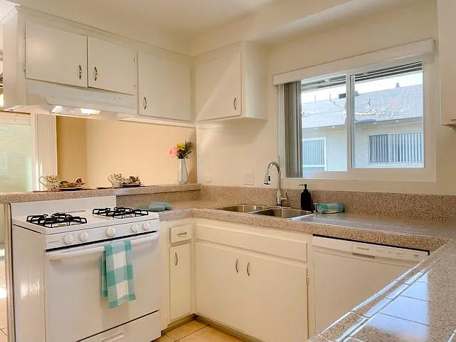 15641 Tustin Village Way #A1 — Photo 10