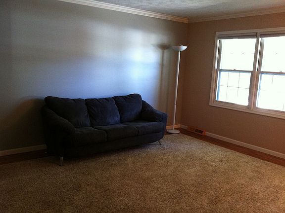 2nd image of 1530 N 105th St