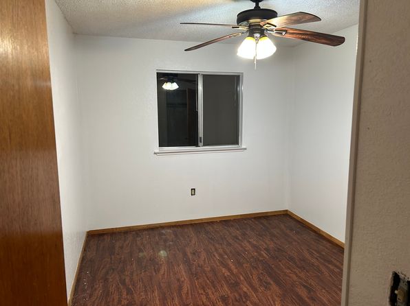 8768 S Wrico Ave, Parlier, CA 93648