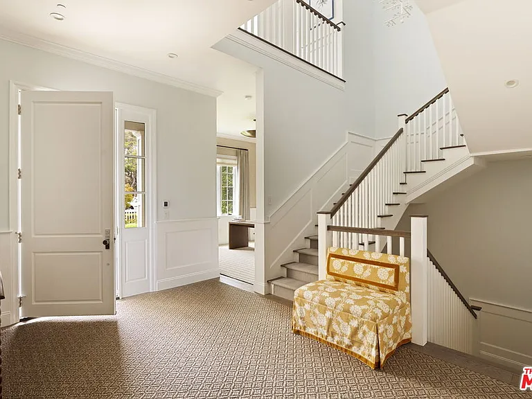 524 Ocampo Dr — Photo 3