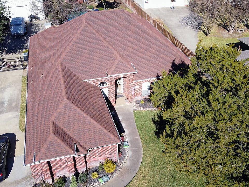 1st image of 1006 W Sandra Ln