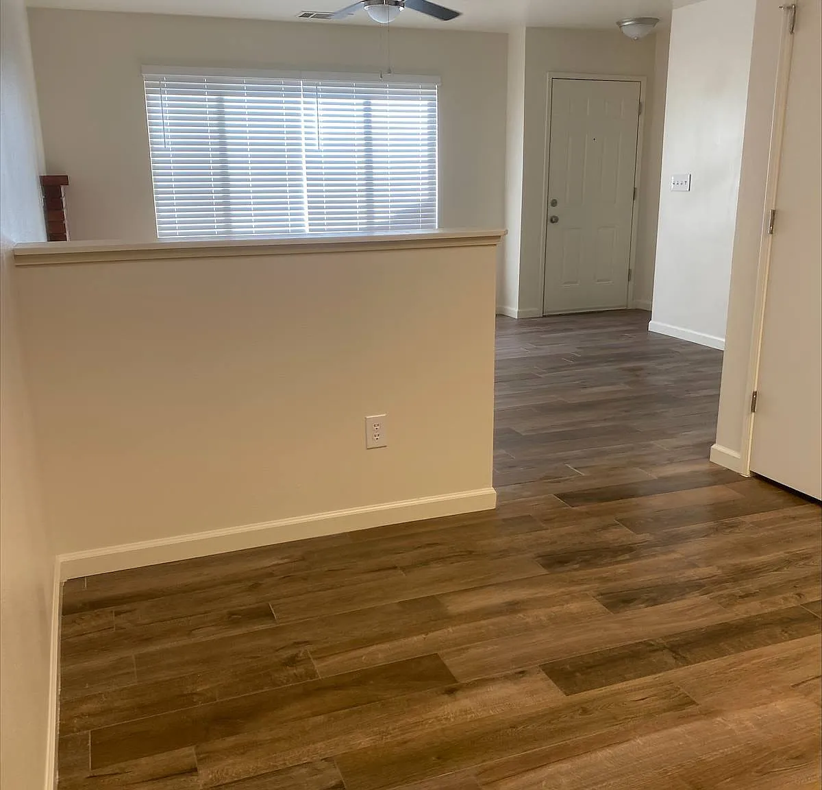 2 bed, 949 sqft, $1,575 — Photo 2