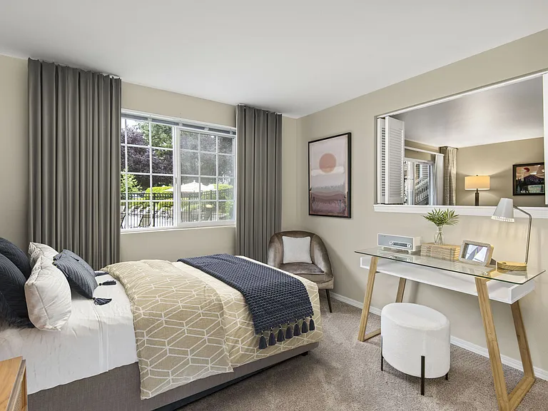 Bay Court at Harbour Pointe — Photo 38
