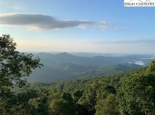 118 Gorge View Dr, Blowing Rock, NC 28605