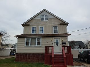 190 Westside Ave, Freeport, NY 11520