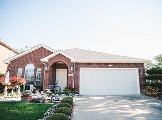 919 Colbi Hill Ct, Arlington, TX 76014
