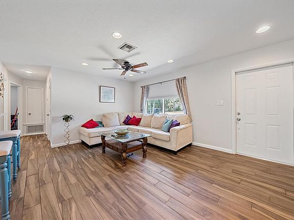4th image of 3247 WOODMONT DRIVE
