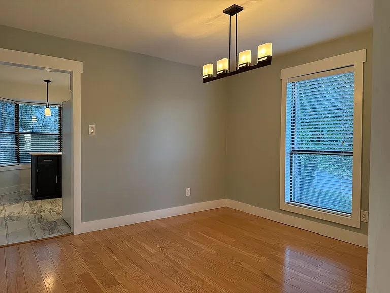 8 Shadywood Ct — Photo 3