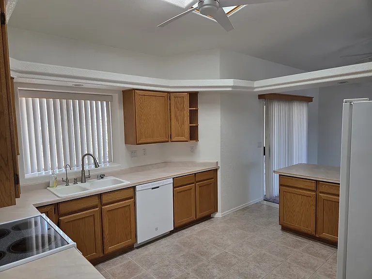 3212 Silversmith Dr — Photo 3