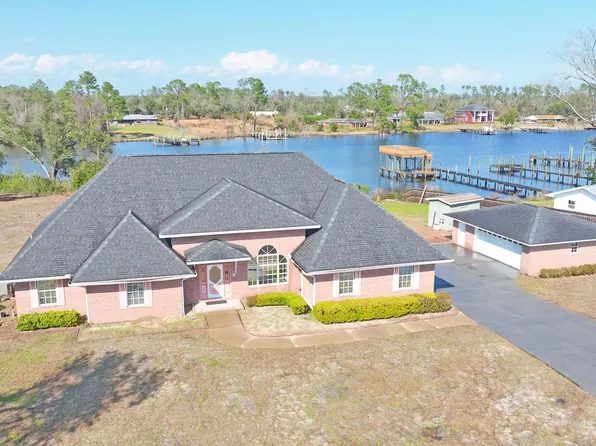 1150 Coggins Ln, Southport, FL 32409