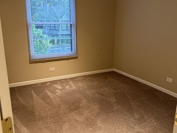4th image of 1544 Williamsburg Dr Unit B2