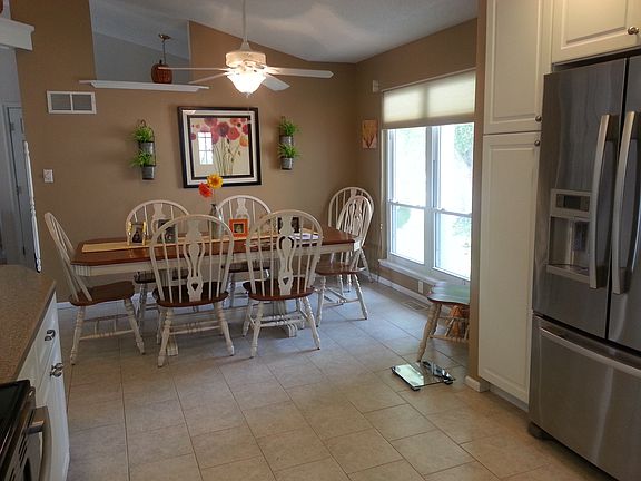 Kitchen -Eat In View