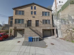 1083 Mile Square Rd, Yonkers, NY 10704