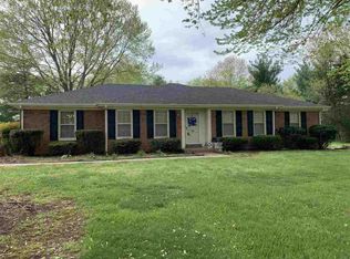 429 Drakesborough Dr, Bowling Green, KY