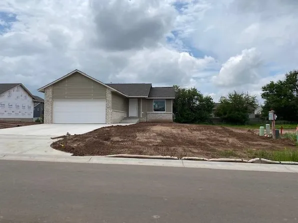 4439 N Rutgers St, Maize, KS 67101
