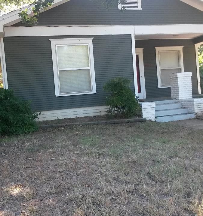 1st image of 1514 N Oak Ave