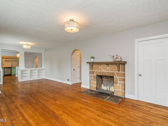 3rd image of 3118 Orlando St
