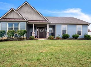 1560 Ballenger Rd, Wellford, SC 29385