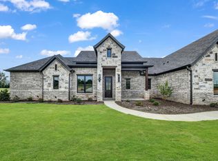 305 Wrangler Ct, Weatherford, TX 76088