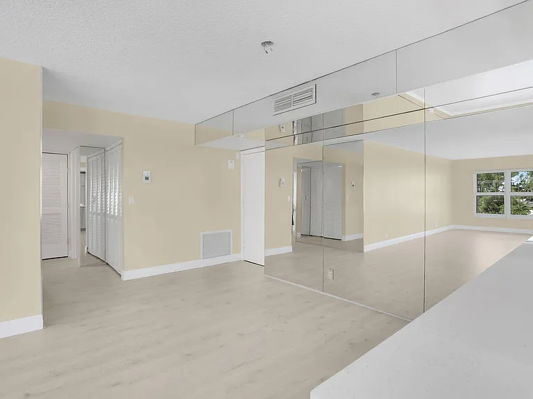 405 N Ocean Blvd #329 — Photo 16