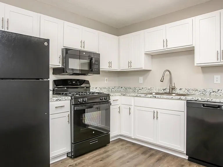Townhomes at Pine Hill — Photo 19
