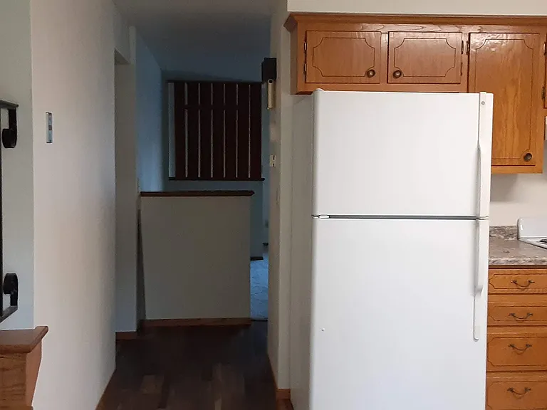 1483 Buffalo St — Photo 2