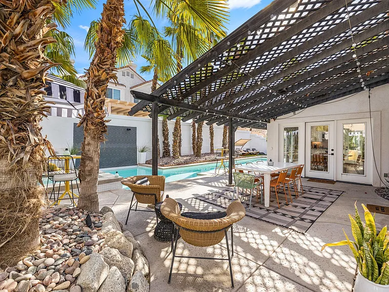 45420 Desert Fox Dr — Photo 12