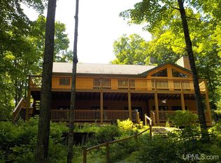 485 Kalla Walla Trl, Crystal Falls, MI 49920