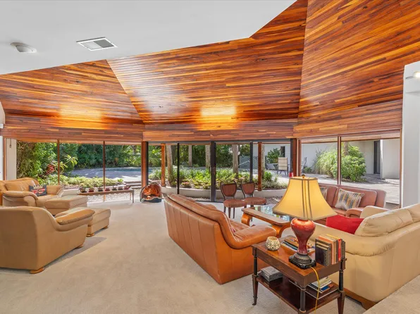 815 Tangerine Way, Delray Beach, FL 33483