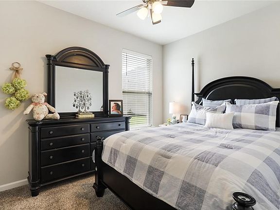 5th image of 47662 Cathy Ln