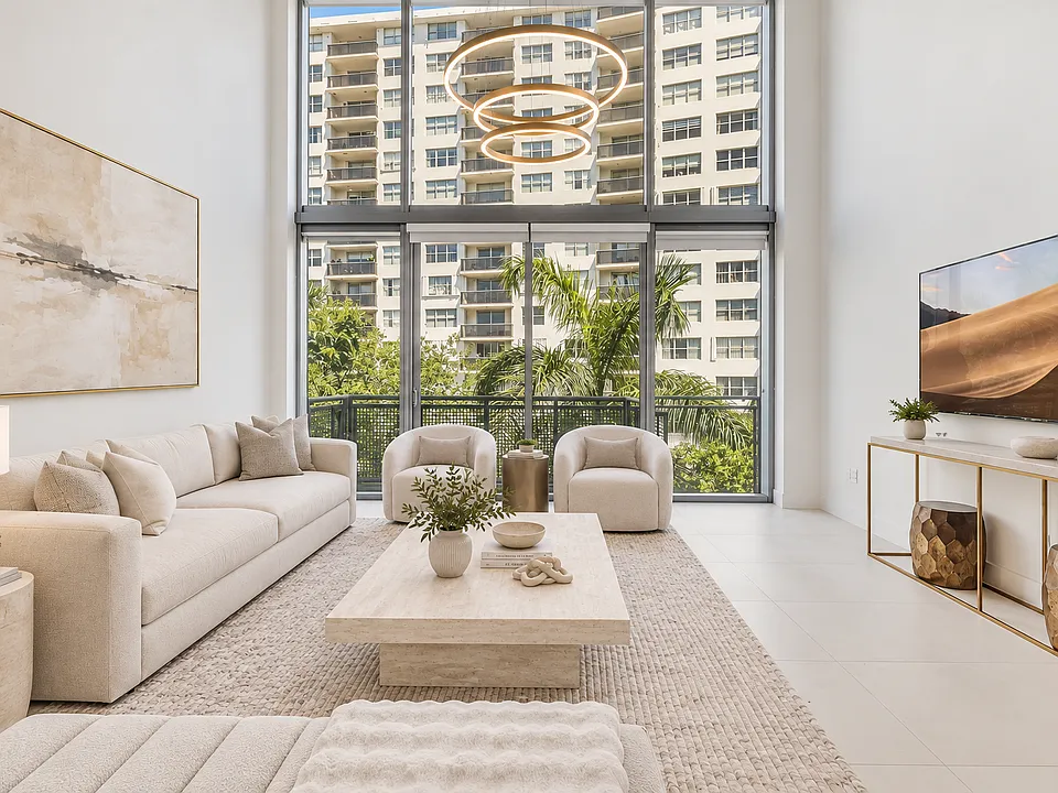 6000 Collins Ave #502