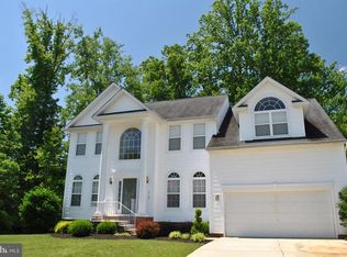 219 Williamsburg Cir, La Plata, MD