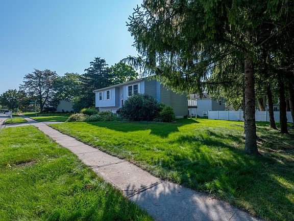 4th image of 1909 Plains Blvd